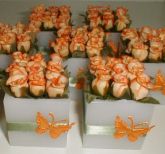 vasinho com mini rosas